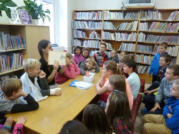 4. B v&nbsp;jaroměřské knihovně