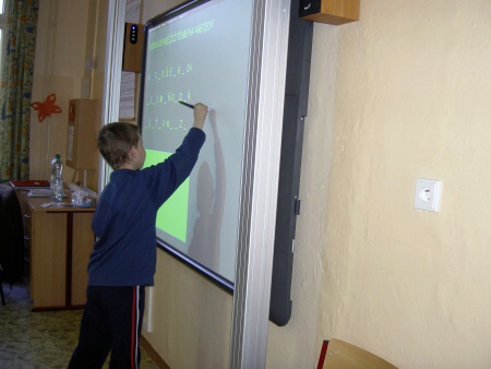 2.C má novou interaktivní tabuli