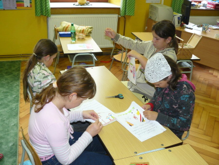 Třeťáci si sešili knihu ze&nbsp;svých slohových prací