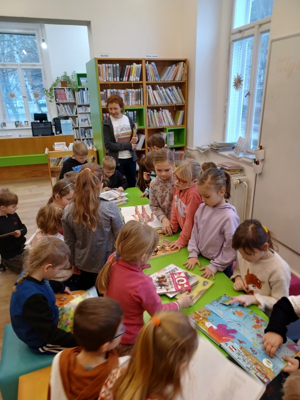 1.B v&nbsp;knihovně