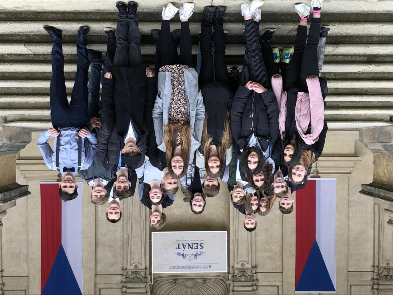 Exkurze 8.C do&nbsp;Poslanecké sněmovny a&nbsp;Senátu ČR
