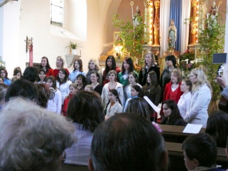 Jarní koncert pěveckého sboru Ostrováček ve Zvoli