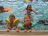 Druháci absolvovali plavecký výcvik