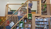 Prvňáci v knihovně