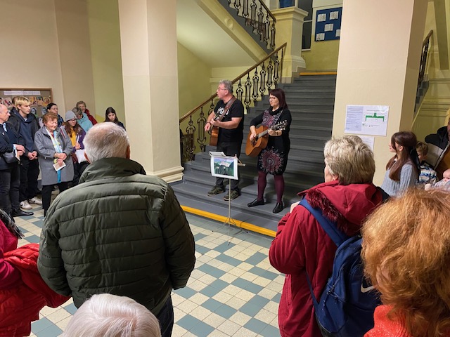 Ohlédnutí za druhou výstavou k výročí naší školy: Prvorepublikový Ostrov