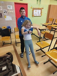 Přenášíme raněné