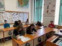 49 statečných angličtinářů poměřilo své síly ve školním kole olympiády